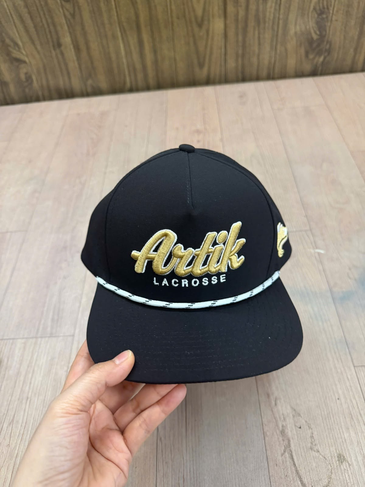 The black Artik rope hat, front