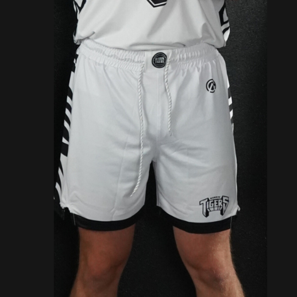 Standard Fit: Above Knee